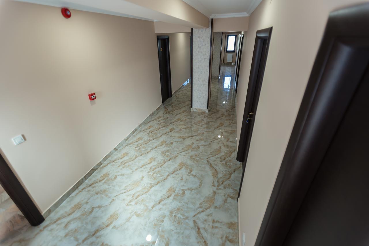 Express Residence Brăila Екстериор снимка
